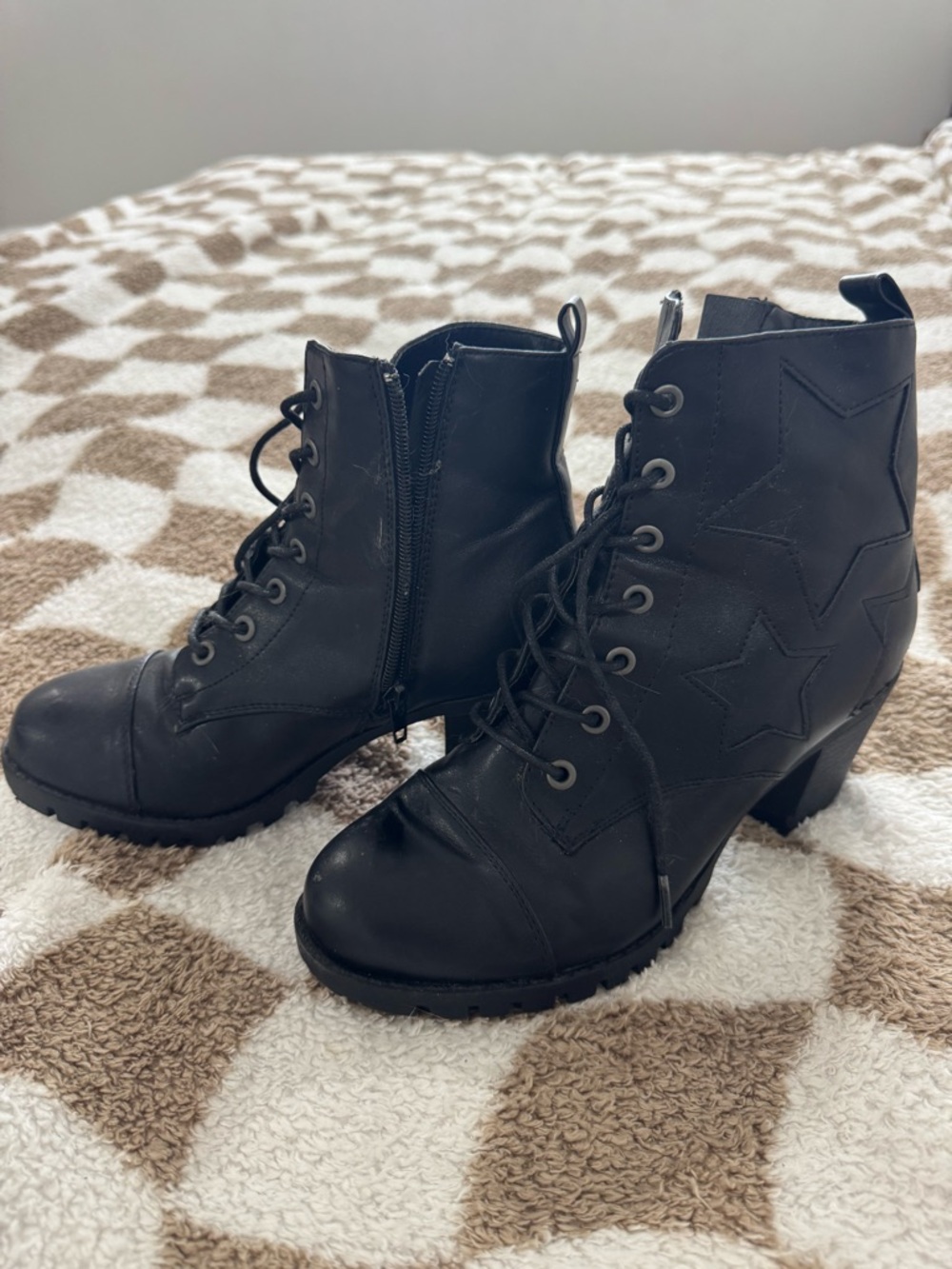 XOXO Chloe Lace-Up Star Accent Heeled Ankle Boots - Size 6